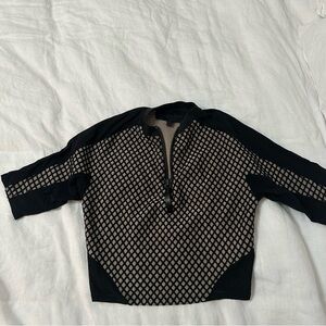 KENDALL & KYLIE Black and Tan Geometric Sport Crop Top